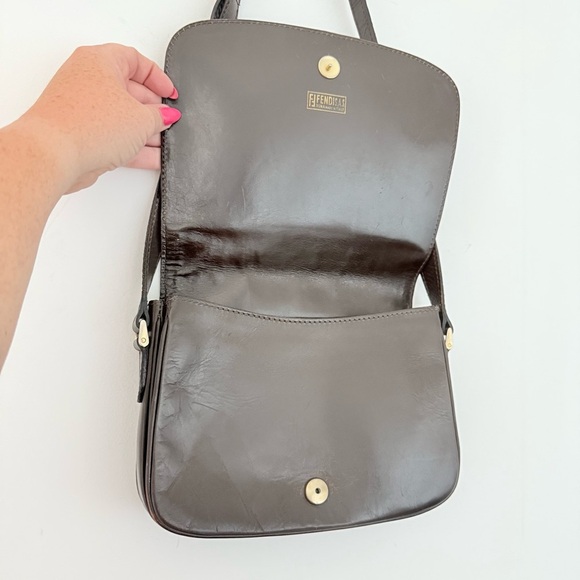 Vintage Fendi brown canvas & leather Zucca logo shoulder bag - Picture 8 of 13